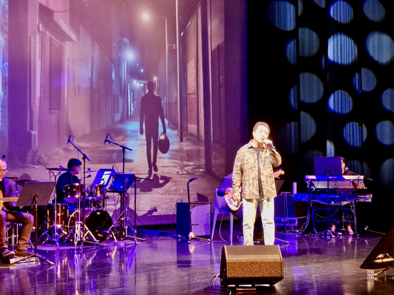 Concert atmosphere at the Echo Music Series event