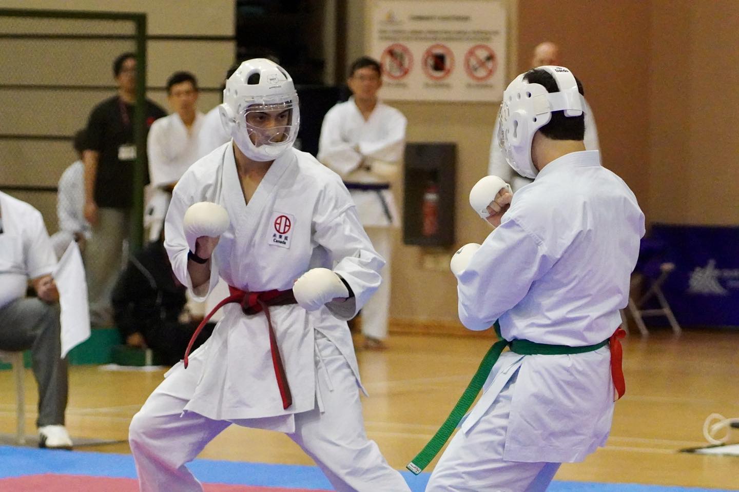 Group photo of participants and Shihans at the Shitoryu International Karate-Do Taikai