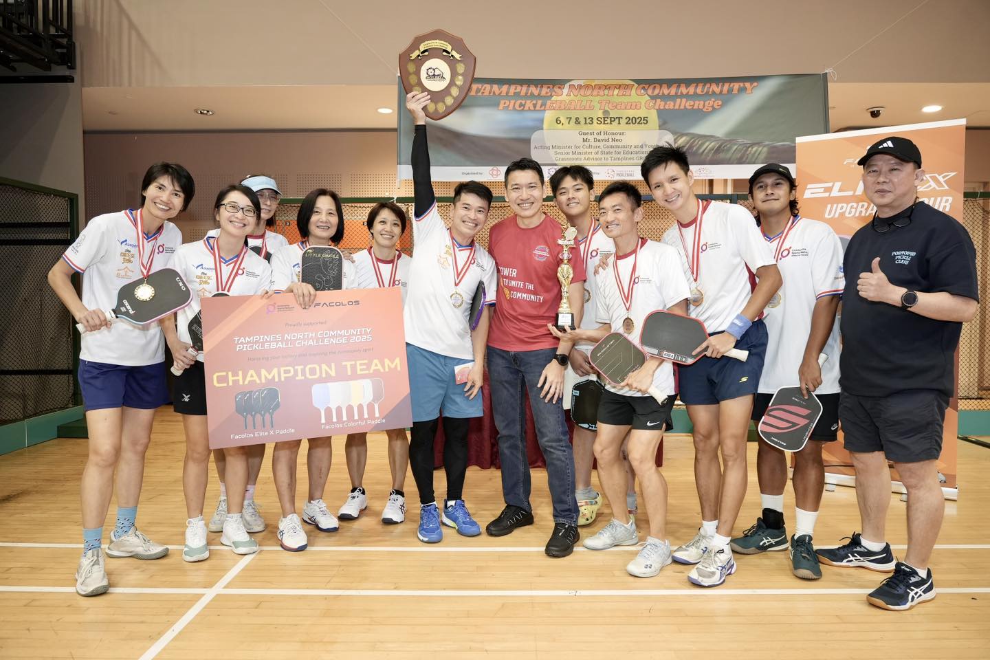 Mr. David Neo with participants at the Tampines North Pickleball event