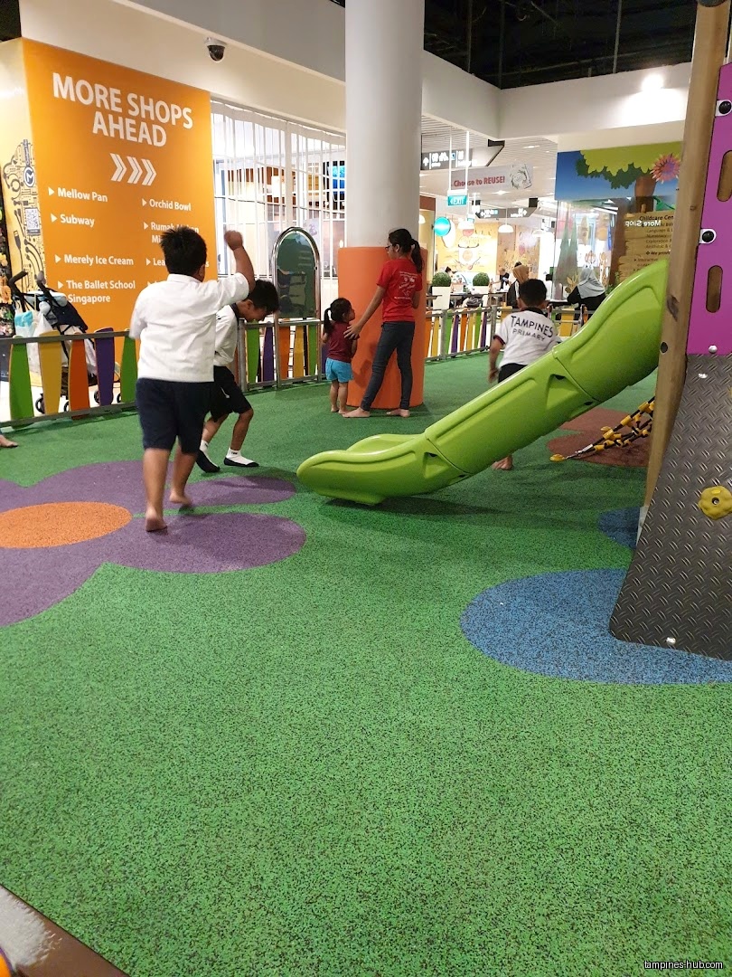 Festive Mall Play Zone